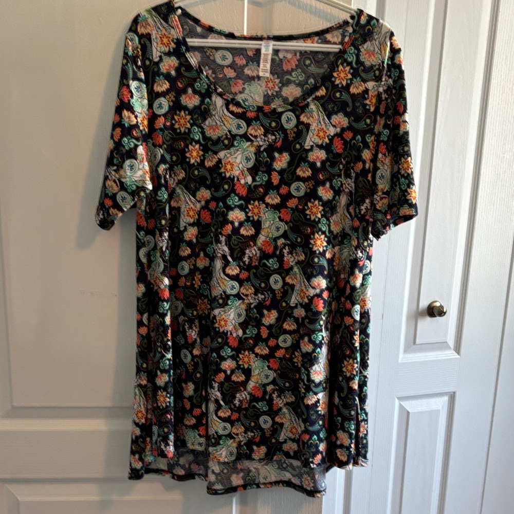 LuLaRoe Disney Perfect T Jasmine Navy EUC worn once